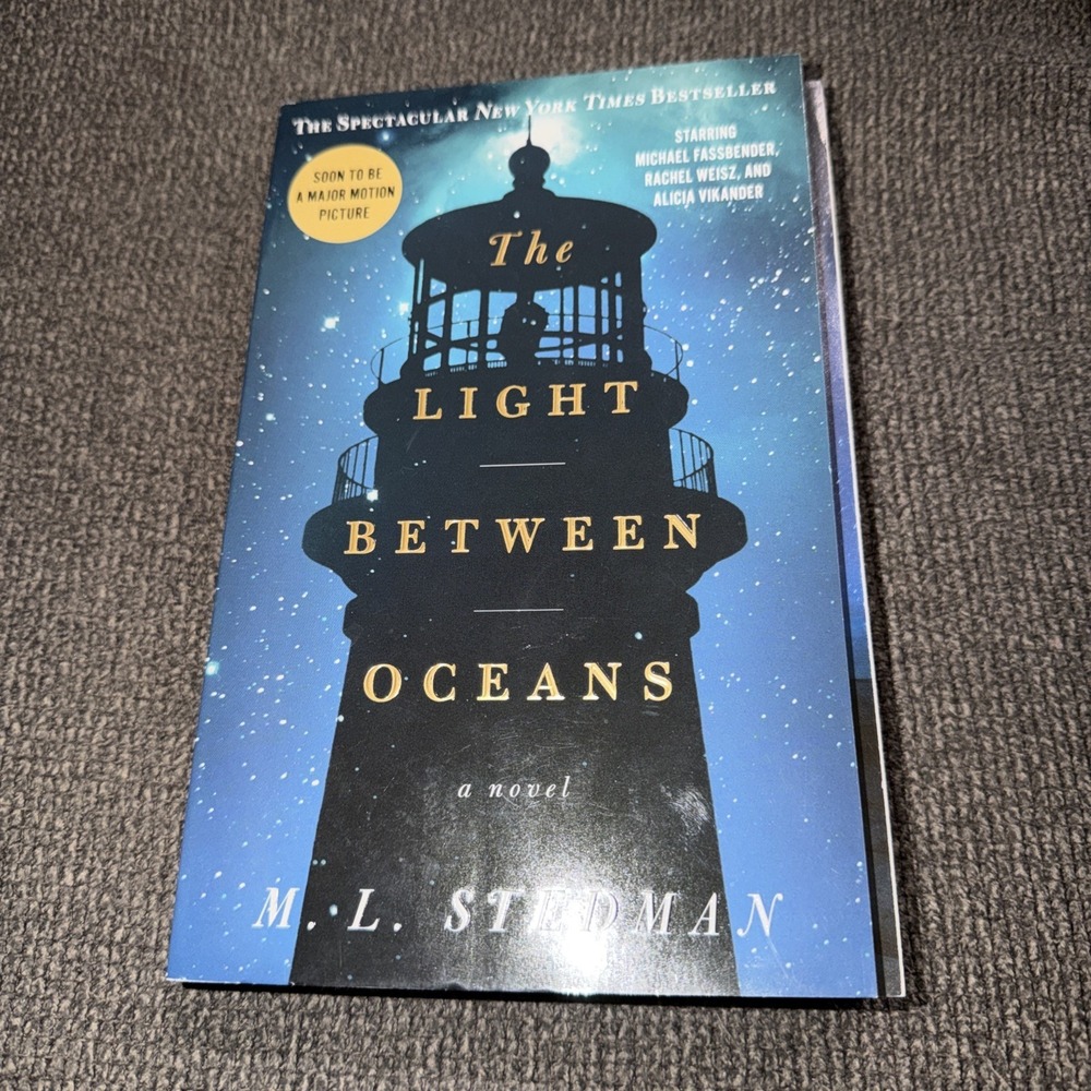 M. L. Stedman. The Light Between Oceans. Paperback Book 2012 Box B